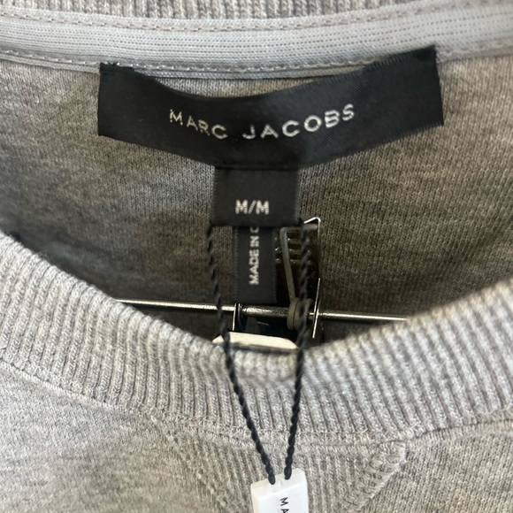 SOLD Marc Jacob’s Embroidered Logo Sweatshirt - Picture 6 of 8
